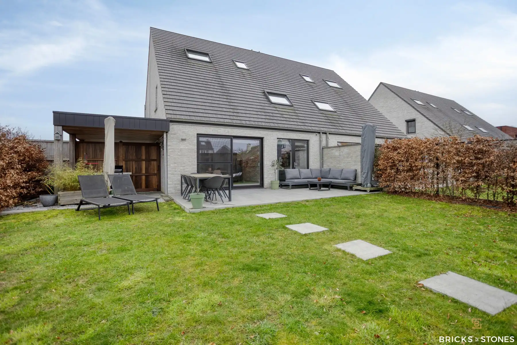 Recente HOB met 4 slaapkamers en tuin foto 10