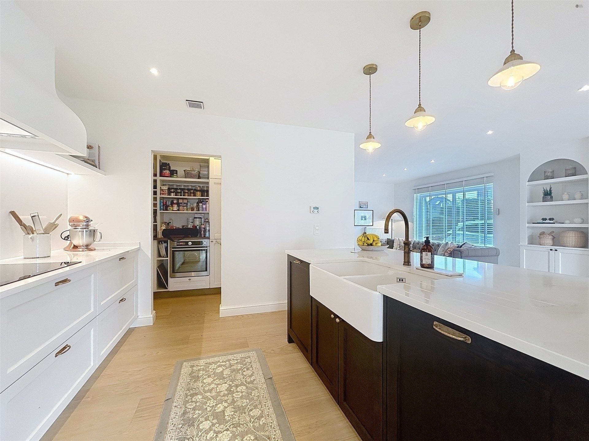Prachtige half open bebouwing met 4 slaapkamers en garage op perceel van  450 m²  foto 8