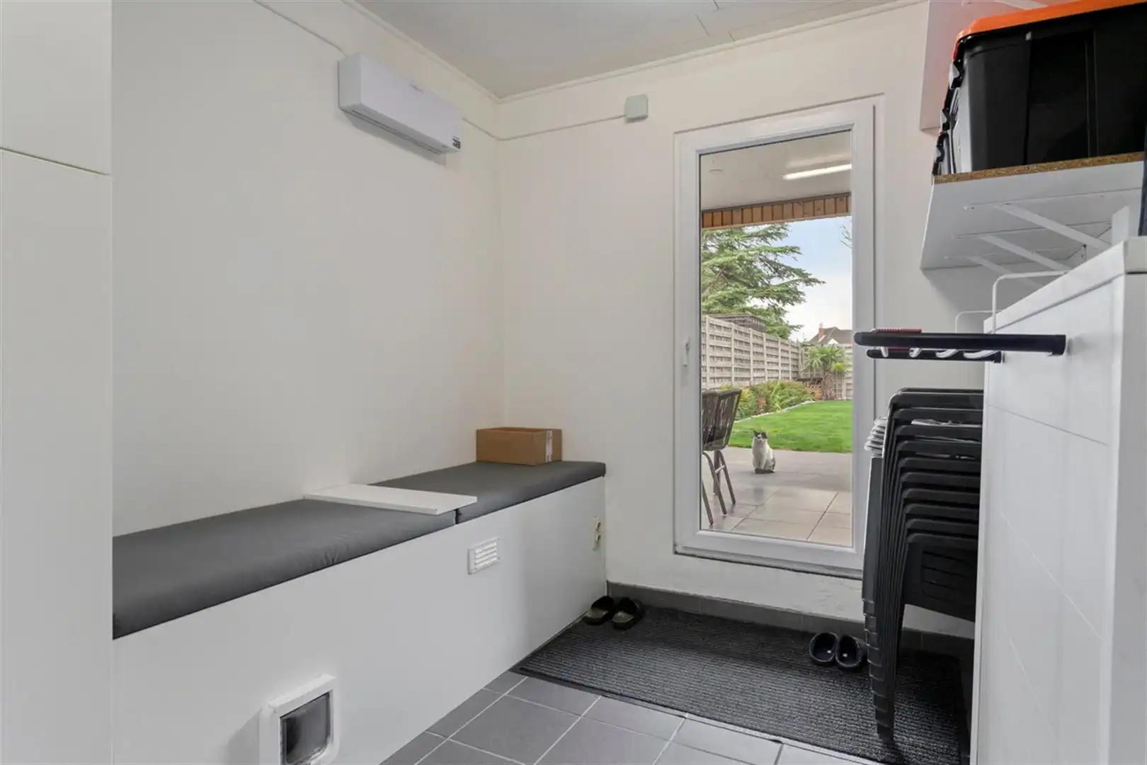 Rustig gelegen, gerenoveerde halfopen bebouwing met 3 slaapkamers. foto 16