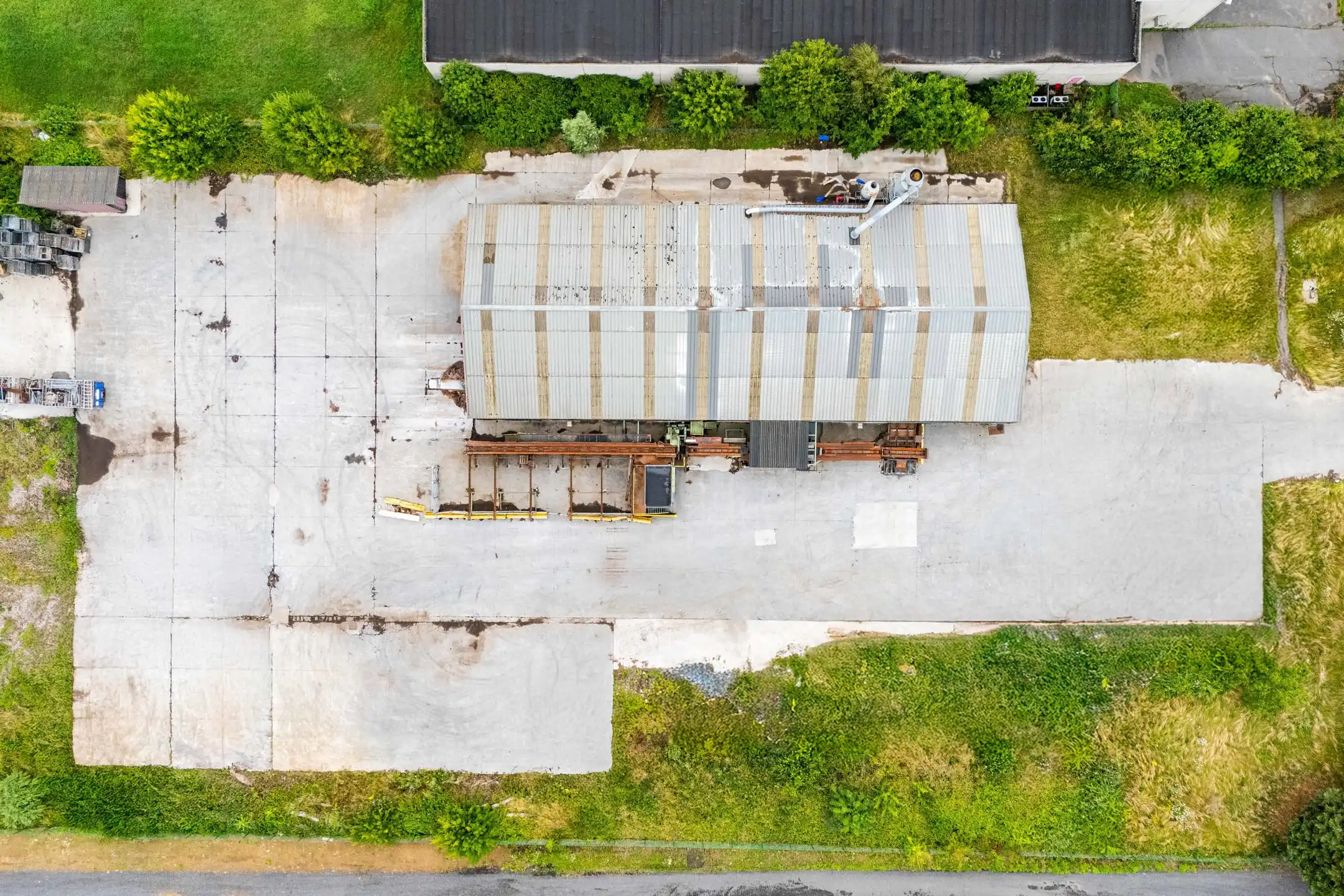 Industriegebouw met ruime industriegrond te koop in Ronse foto 13