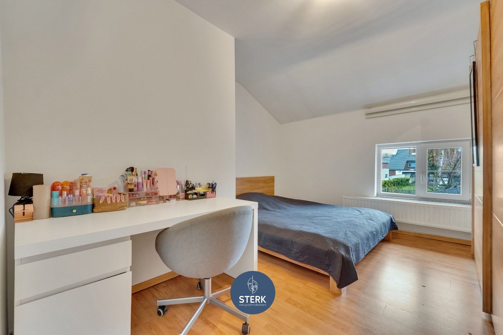 INSTAPKLARE GEZINSWONING MET 4 TOT 5 SLPKS NABIJ CENTRUM MAASMECHELEN !  foto 13