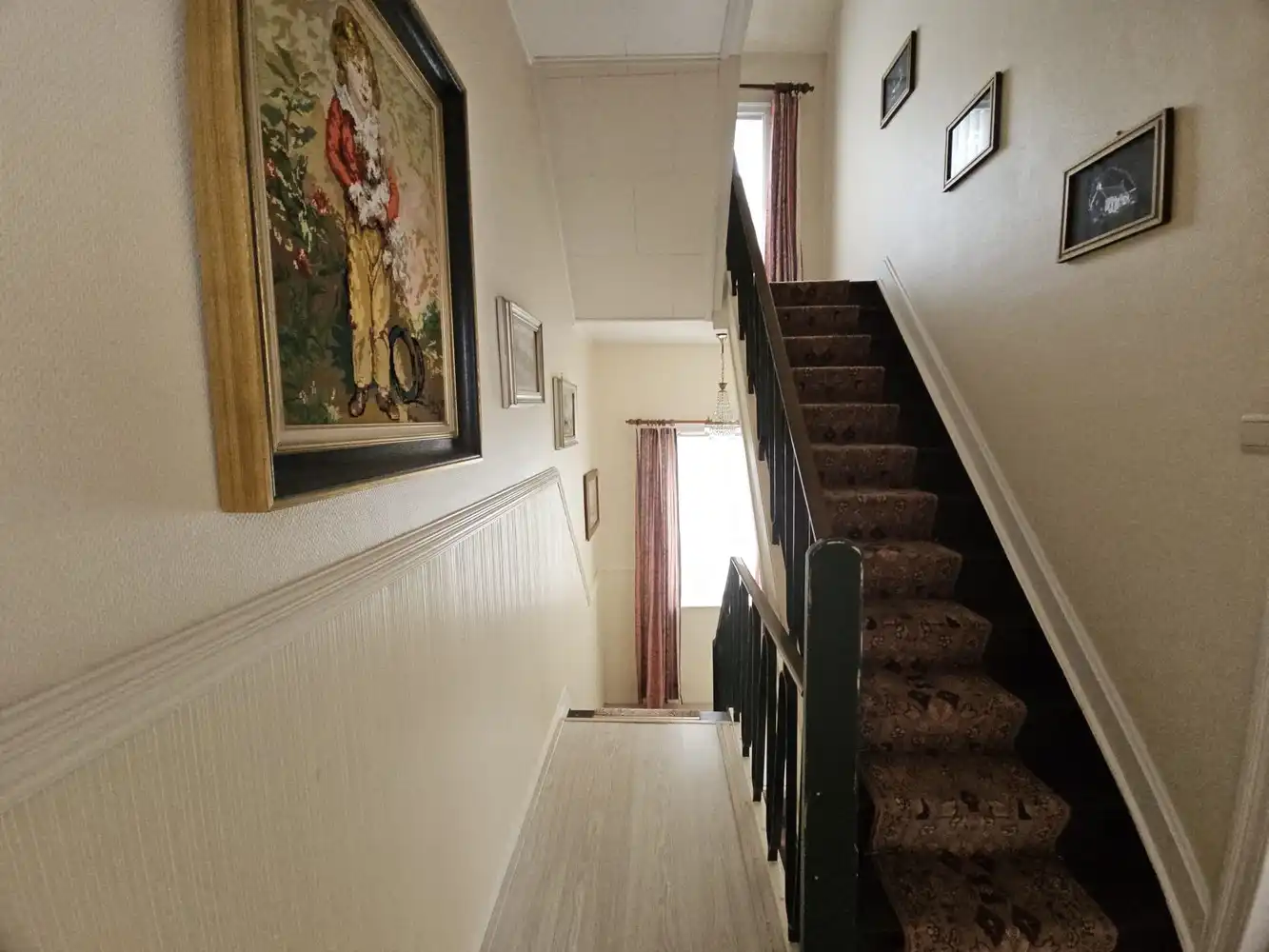 Ruime, goed gesitueerde woning nabij de Kaai foto 17