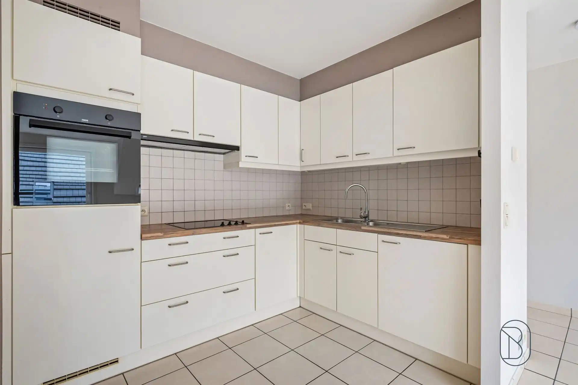 Instapklaar appartement nabij centrum Avelgem foto 6