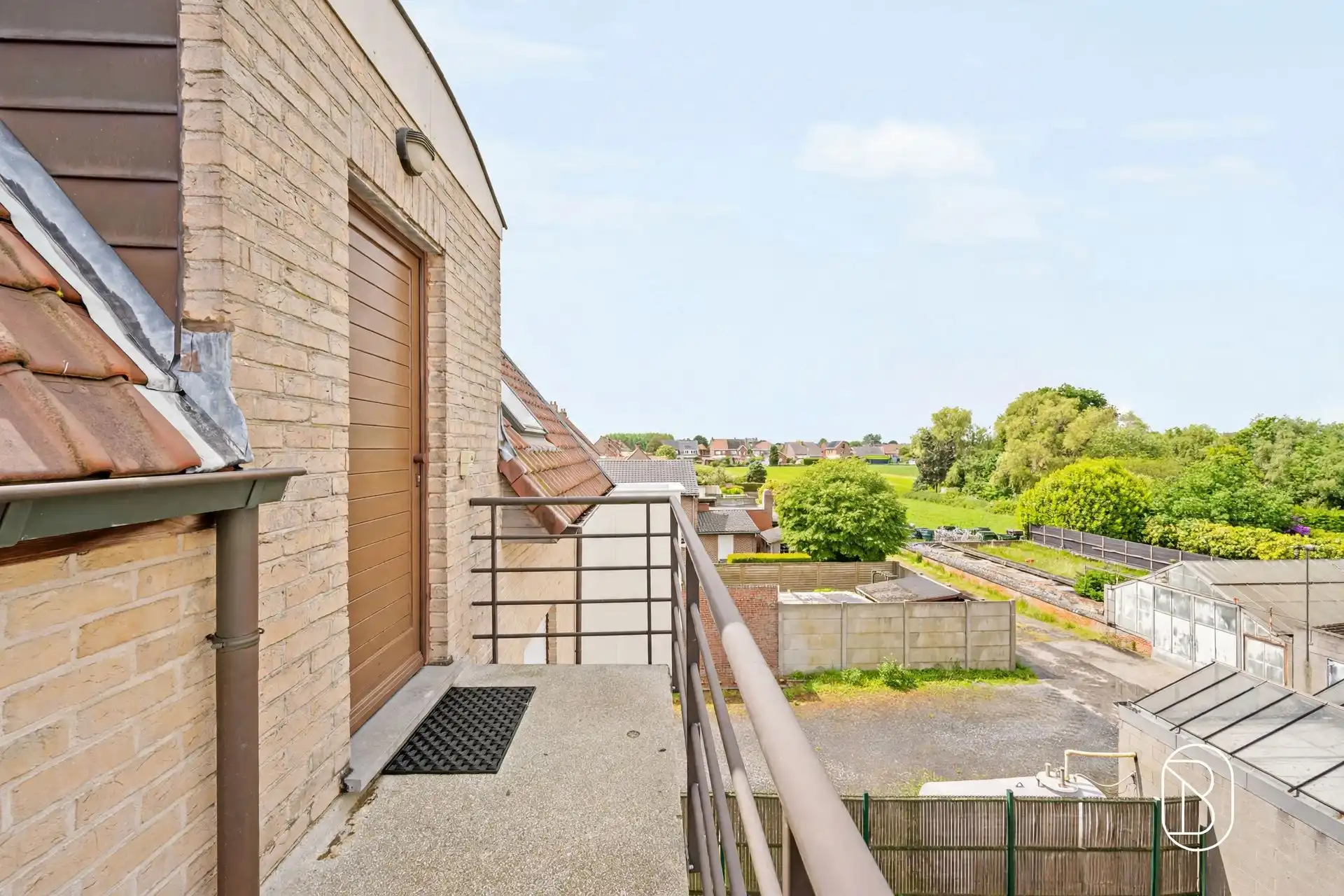 Instapklaar appartement nabij centrum Avelgem foto 3