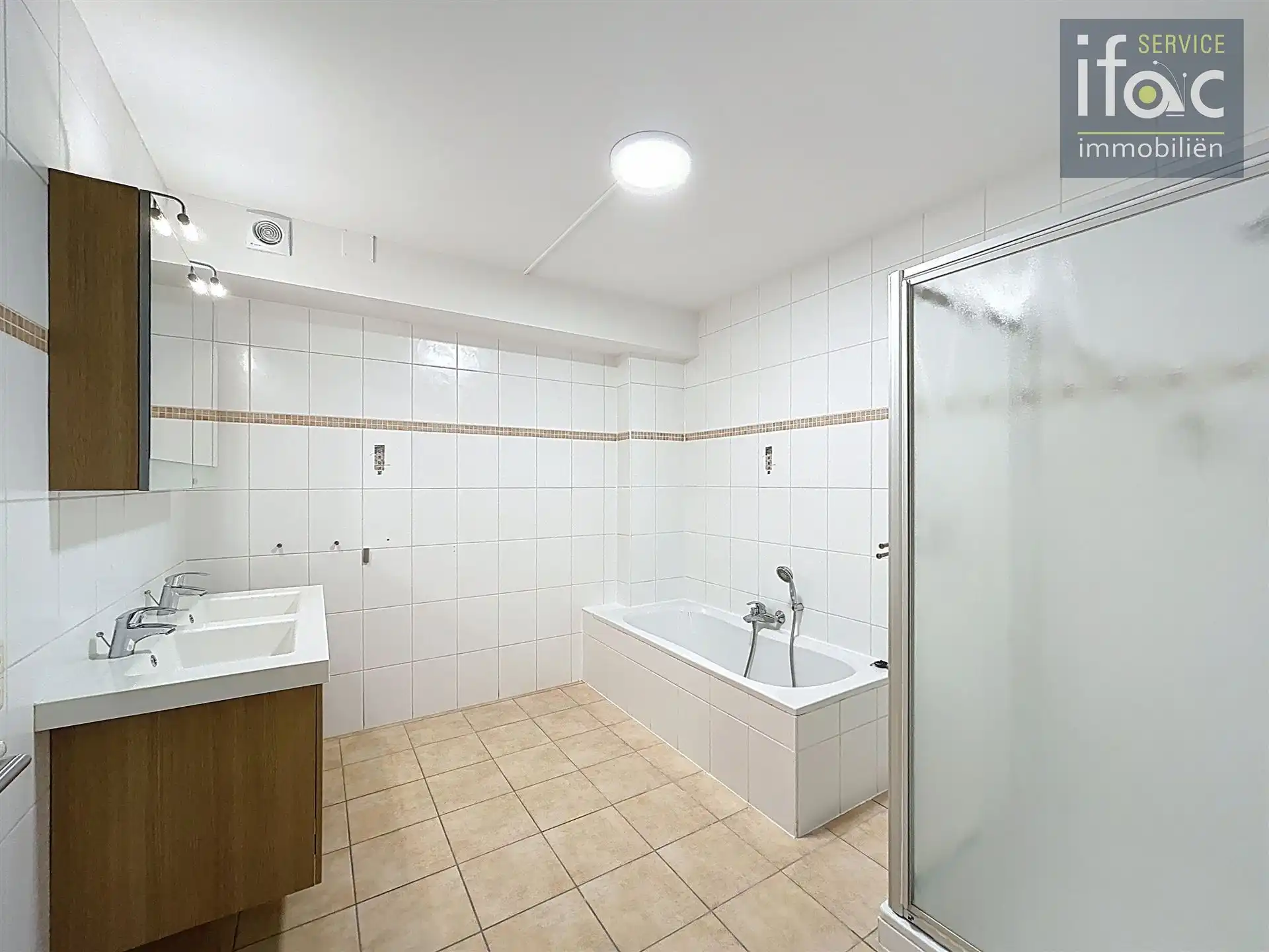 Gelijkvloersappartement met energiezuinige afwerking foto 12