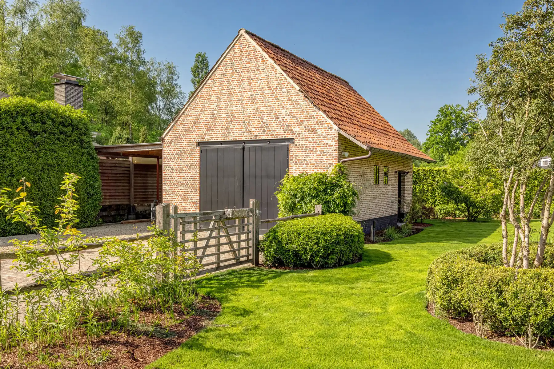 LUXUEUS LANDELIJK WONEN OP TOPNIVEAU foto 26
