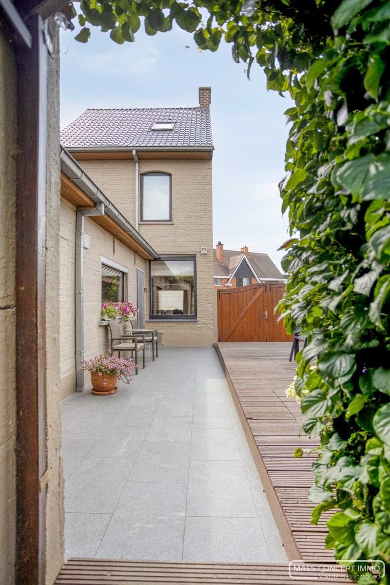 Gezellige halfopen woning met ruime groene tuin foto 19