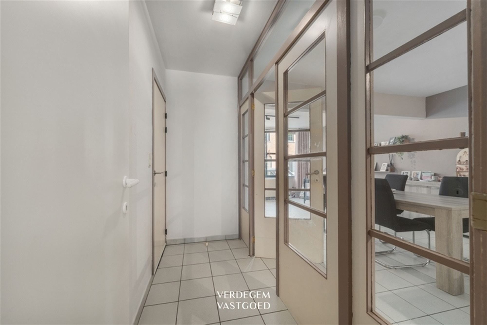 Gelijkvloers appartement met 2 slaapkamers en zonnige tuin foto 5