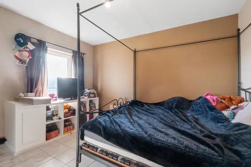 Gunstig gelegen 2-slaapk. appartement te koop in Mariakerke foto 4
