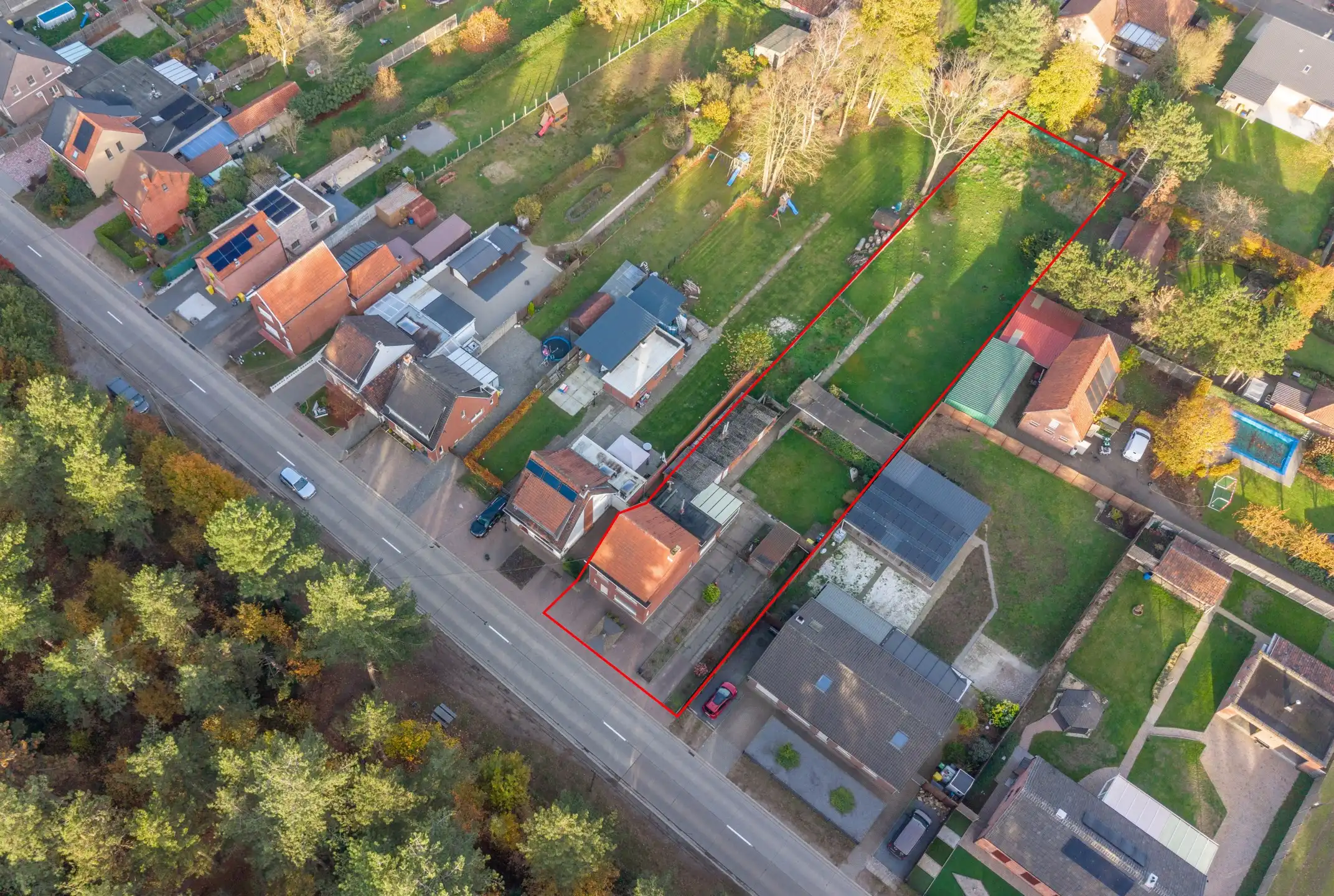 Te renoveren woning met 3 slpk's op ruim perceel te Beerse foto 4
