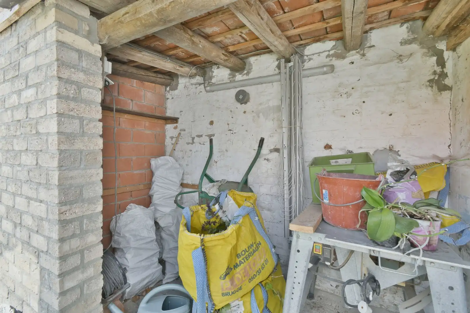 Gezellige stadswoning met 2 slaapkamers en 2 badkamers en tuin foto 14