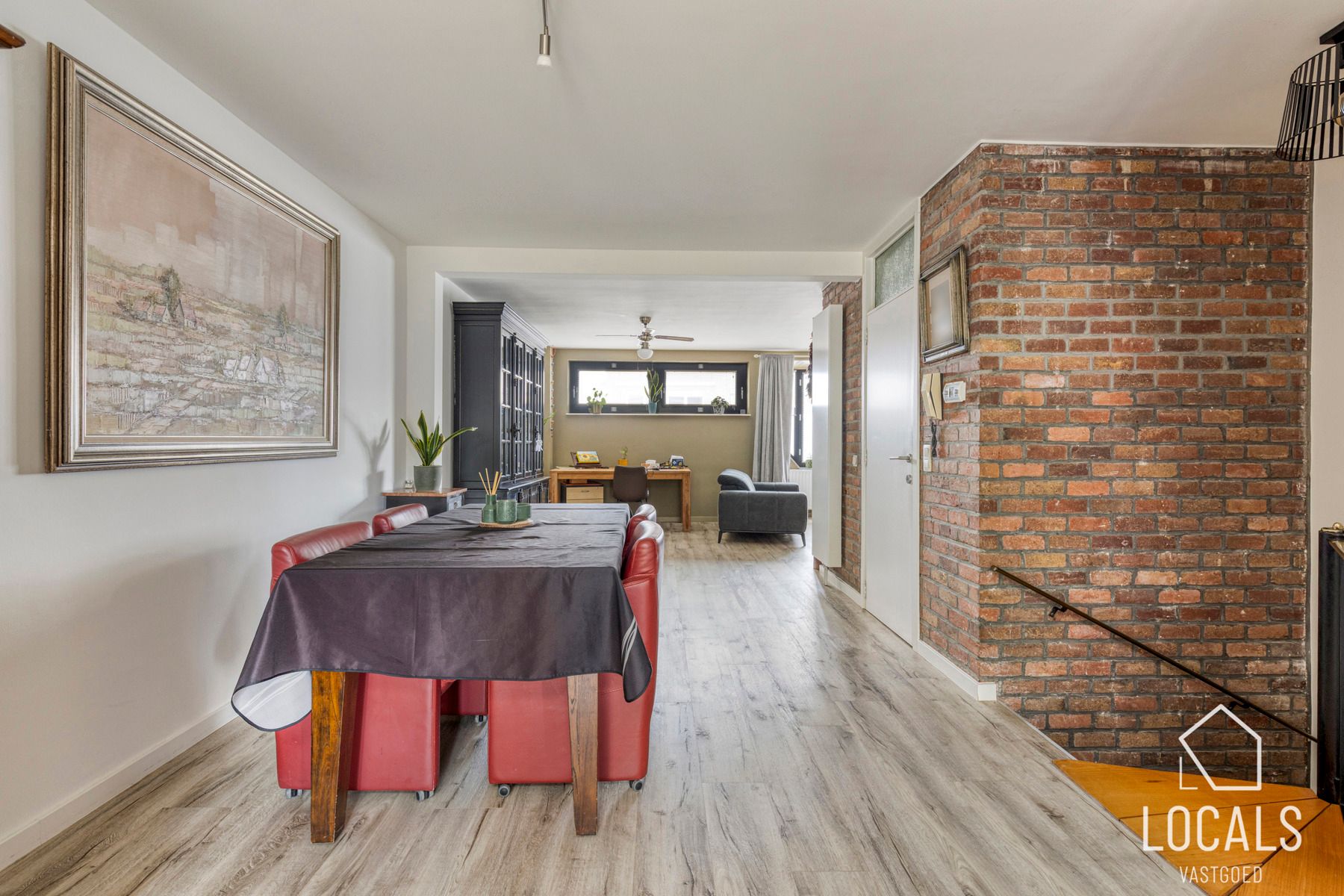 Appartement met garage, tuin en 2 slaapkamers op topligging foto 9