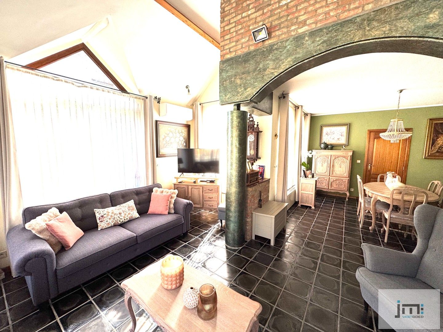 Instapklare en energiezuinige woning in hartje Borgloon foto 2