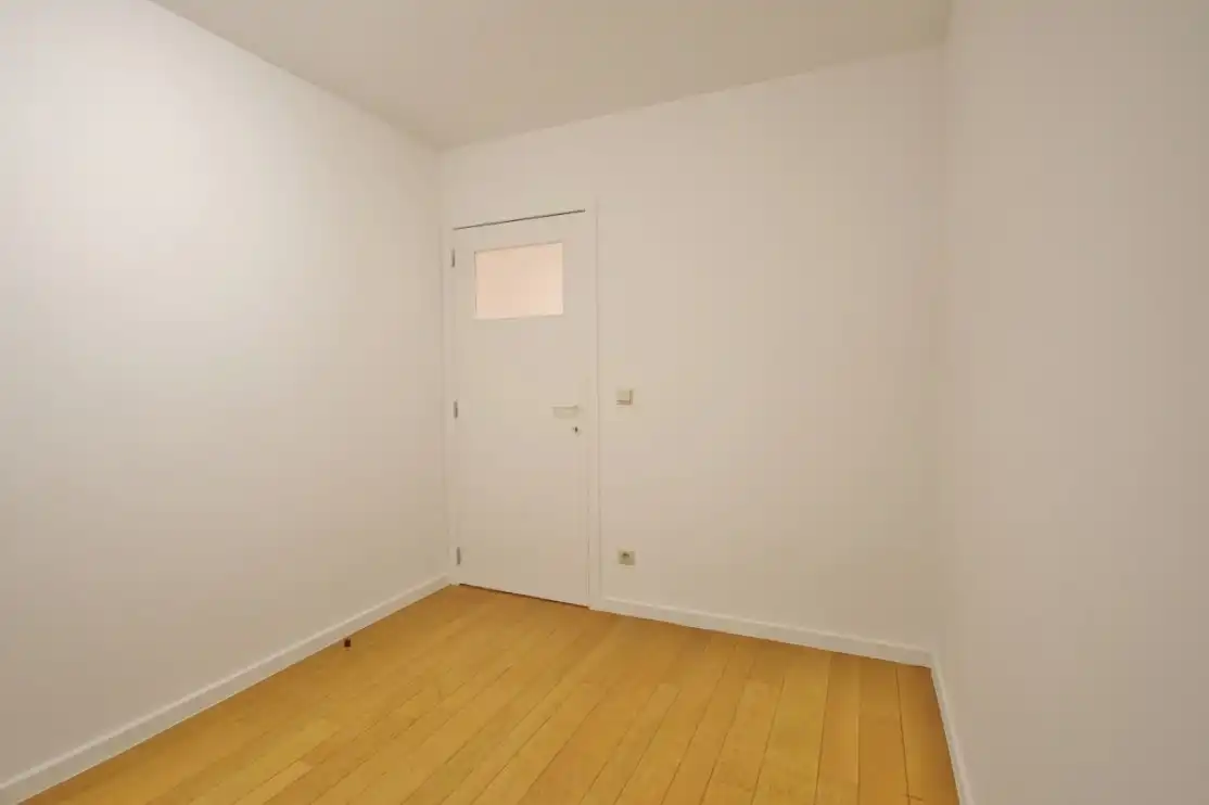 Gunstig gelegen gelijkvloers duplex appartement nabij de Grote Markt foto 13