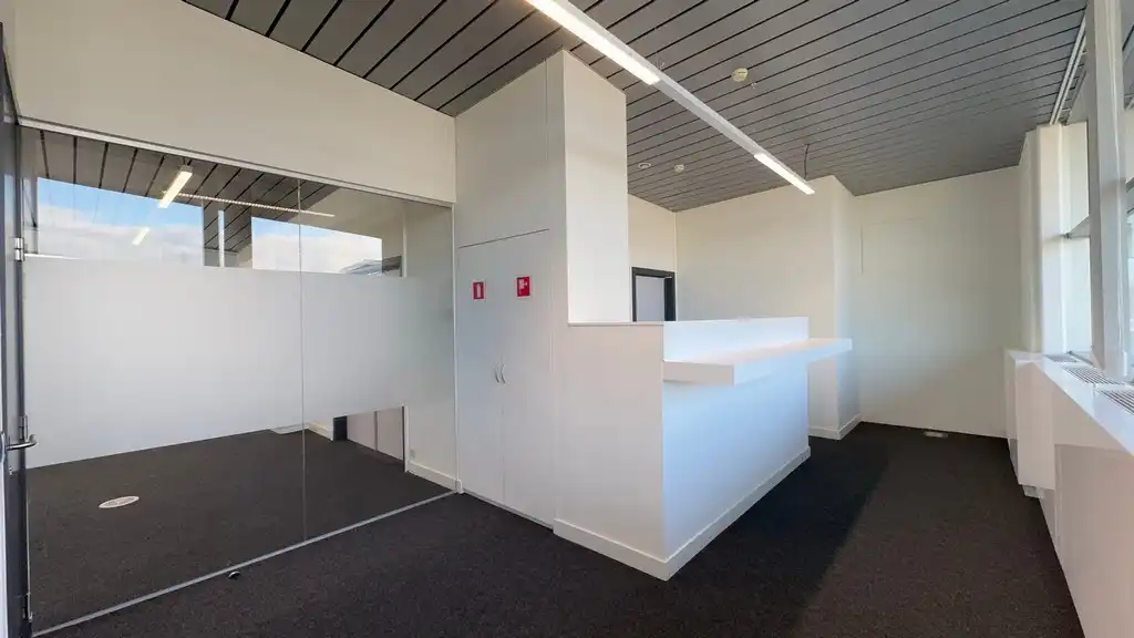 Standalone kantoorgebouw te koop langs R4 in Merelbeke-Melle foto 9