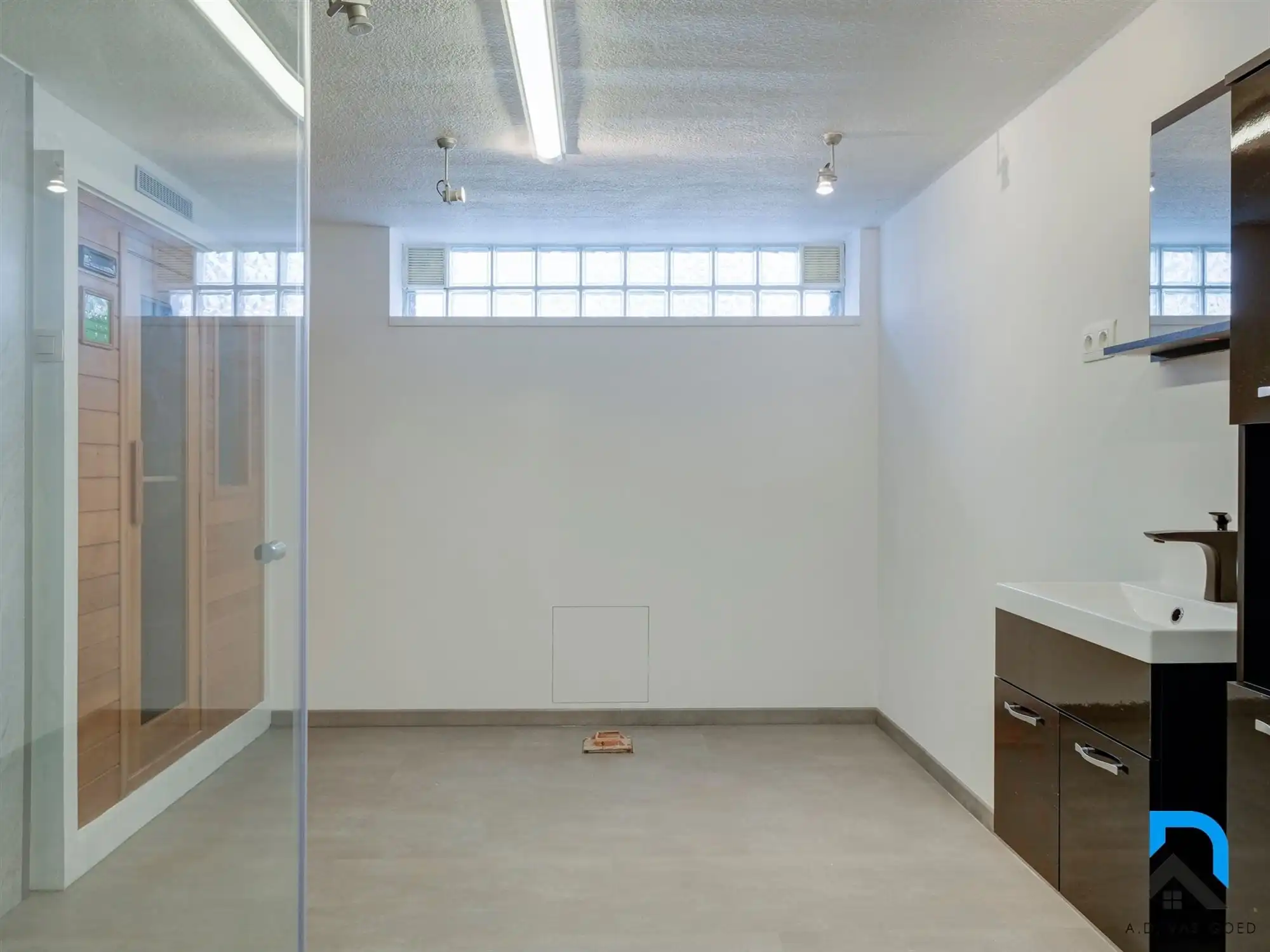 Gerenoveerde kangoeroewoning in Maaseik foto 29