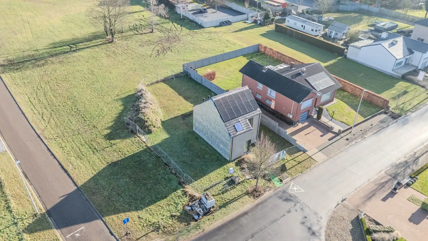 Hedendaagse nieuwbouwwoning met drie slaapkamers op rustige ligging in Neeroeteren foto 3