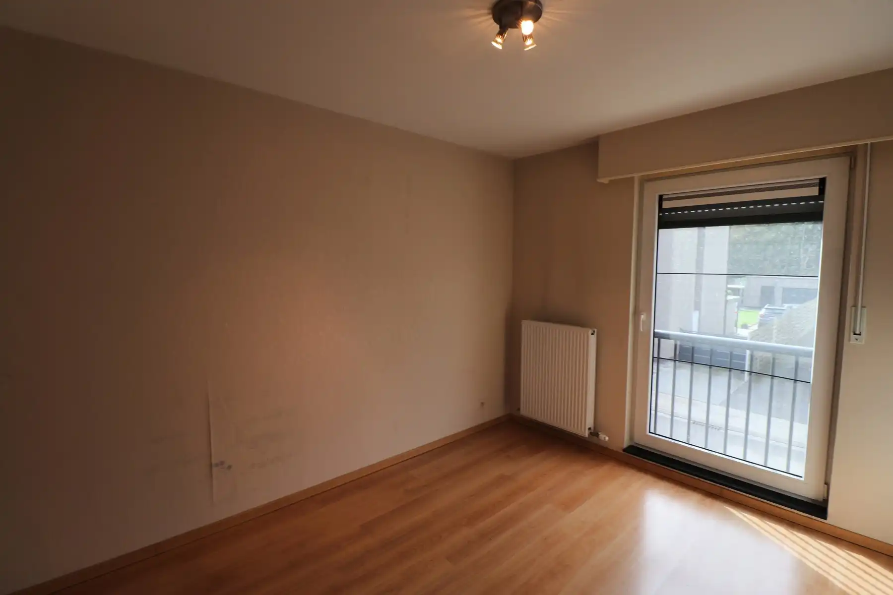 Een appartement op de eerste verdieping - met terras, kelderberging en garage foto 7