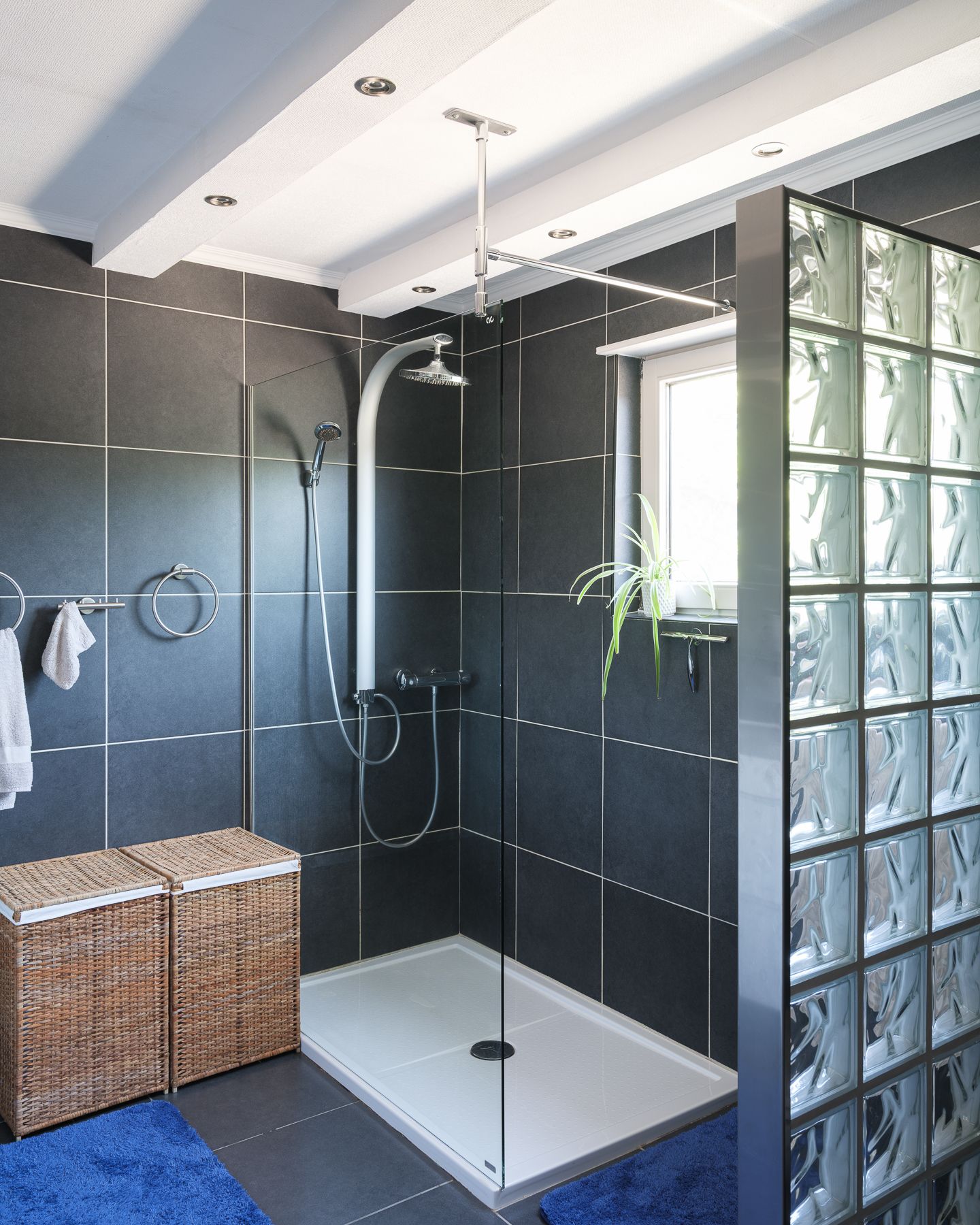 Charmante woning met zonnige tuin in het groene Drongen foto 11