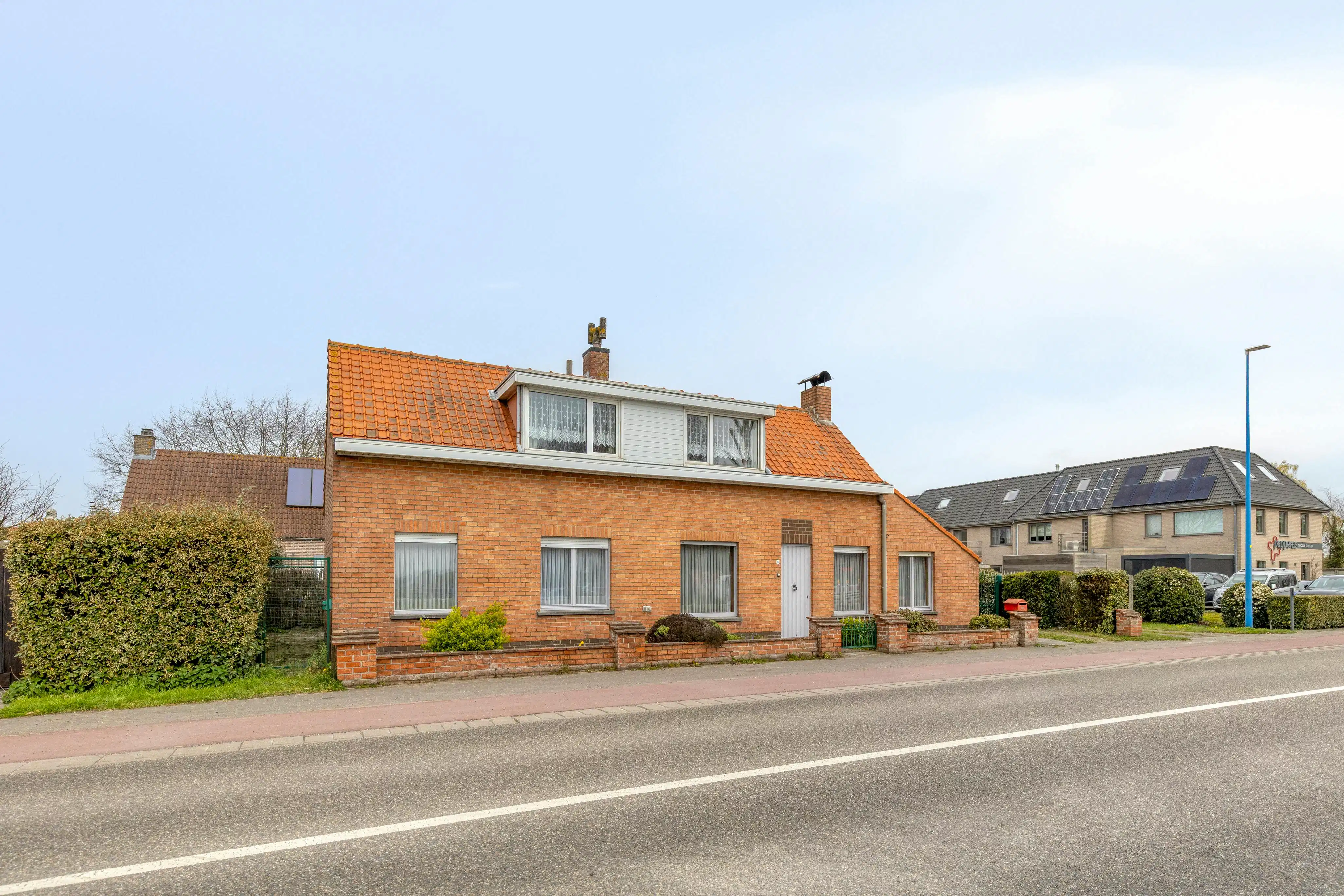 Woning met 4 slaapkamers op een perceel van 1087m² foto 20