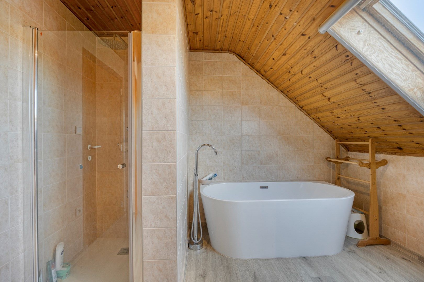 Instapklare woning met 3 slaapkamers en ruimte voor atelier / hobby !  foto 18
