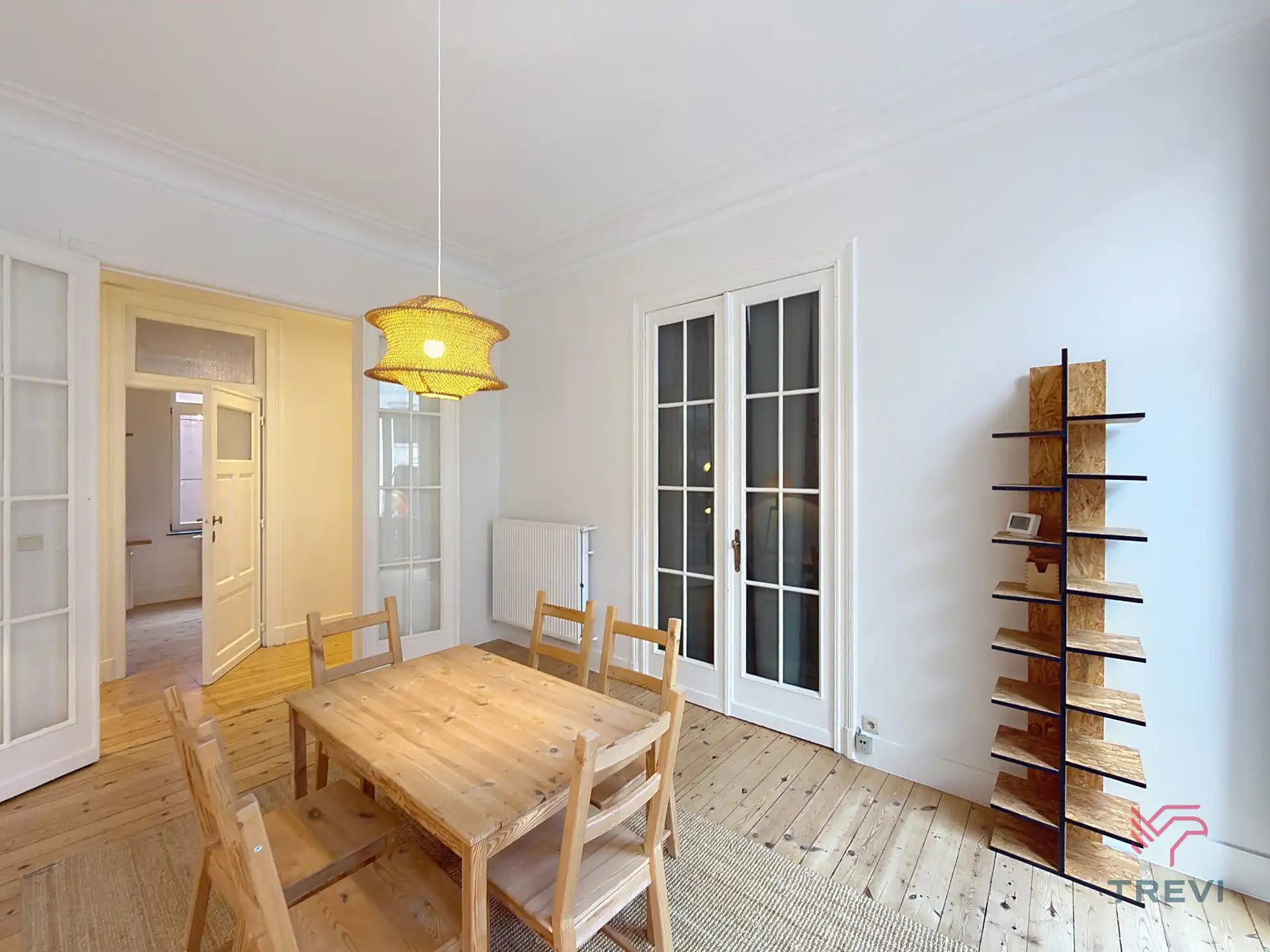 Gemeubileerd appartement met 2 slaapkamers in het centrum van Brussel!   foto 4