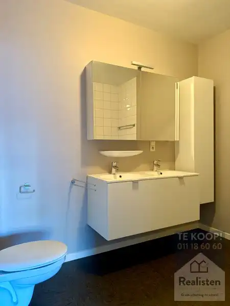 Instapkaar appartement - vlak aan het Jessa ziekenhuis foto 26