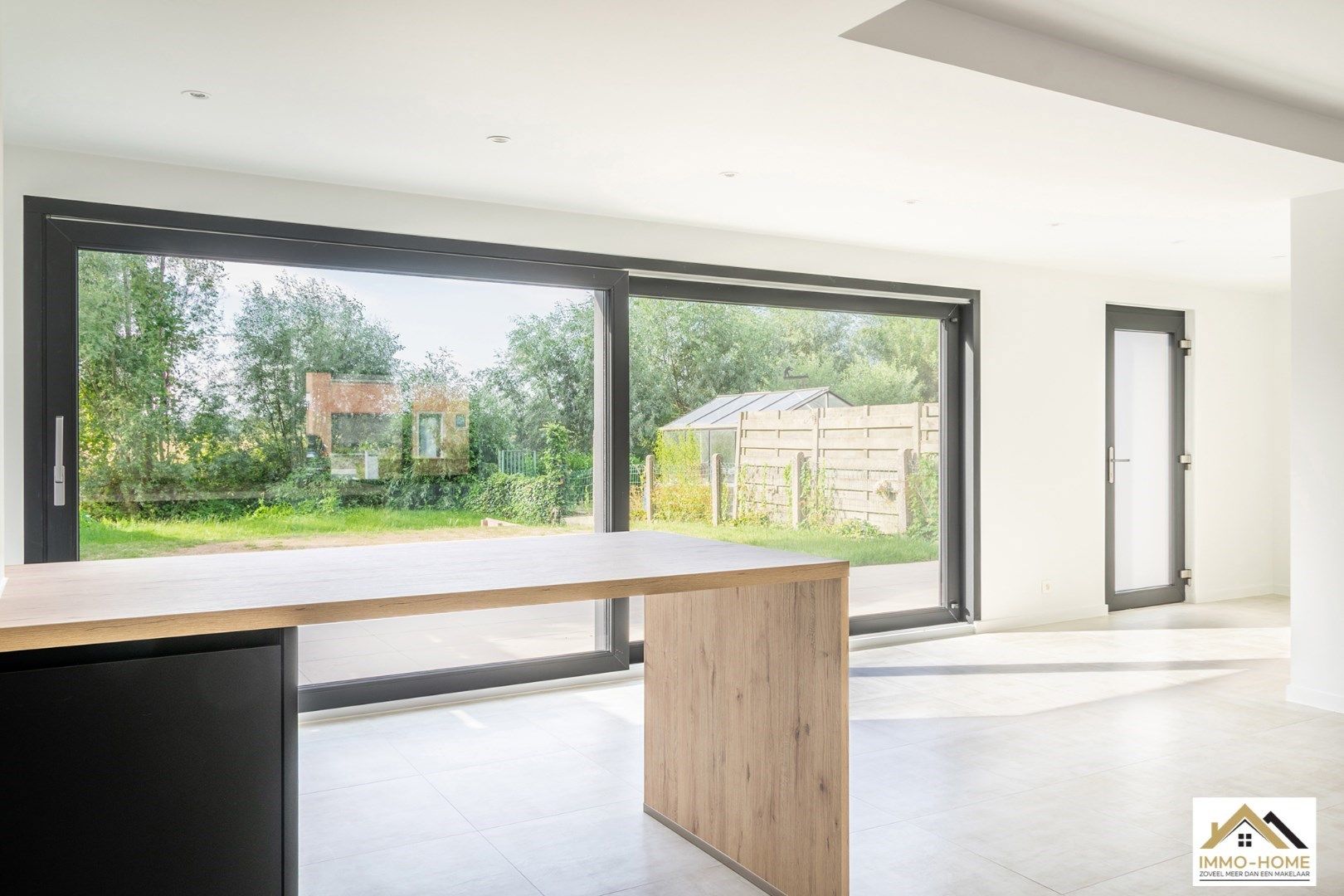 Gerenoveerde woning op TOP ligging in Lochristi foto 14
