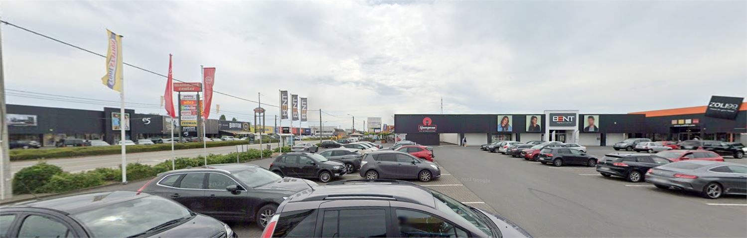 COMMERCIEEL GEBOUW 416 M2 Mammoet II foto 2