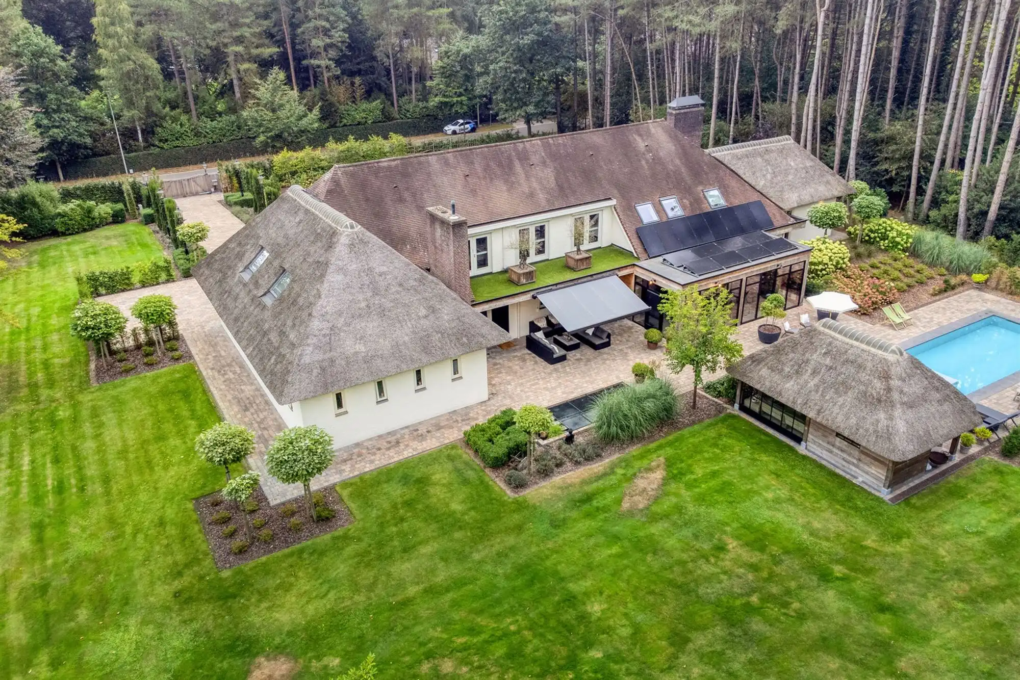 Landelijke luxe: unieke villa op 7.188 m² privé-domein foto 78