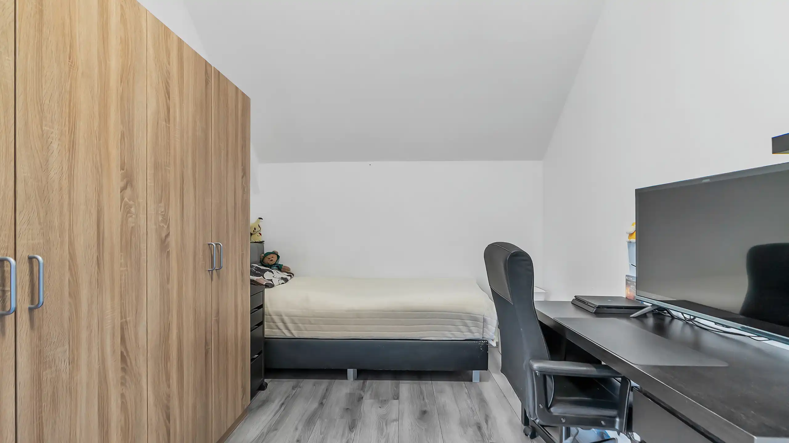 Uniek wonen in loftstijl met veel potentieel op topligging foto 15