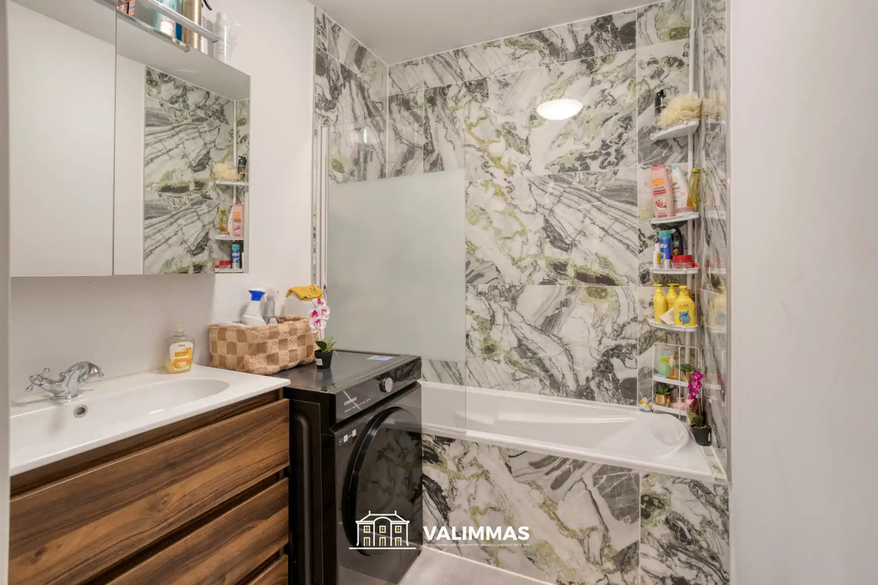 Gerenoveerd en comfortabel appartement met terras en kelder foto 19