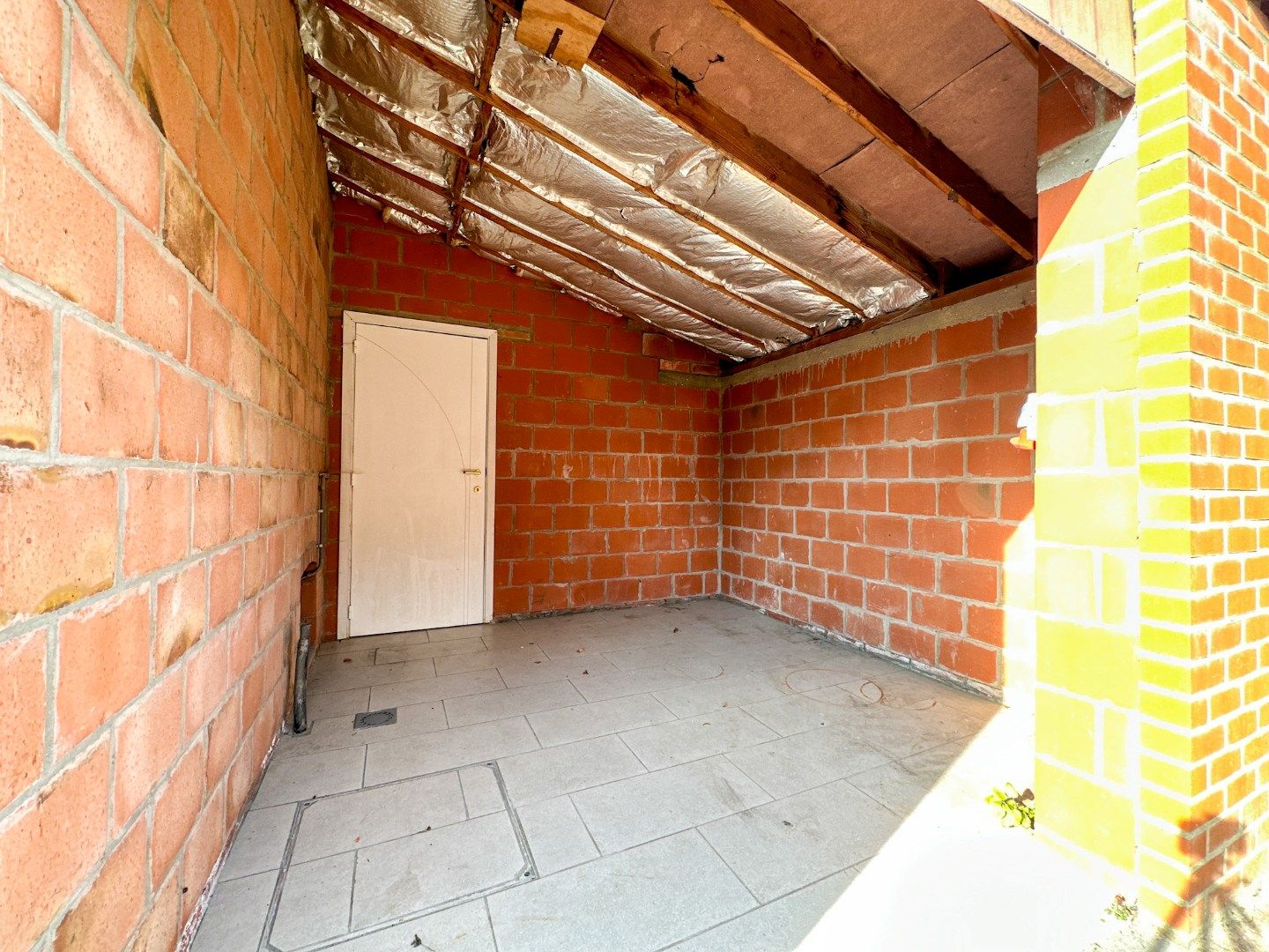 Woning met 3 slpk, tuintje en carport, Torhout foto 19