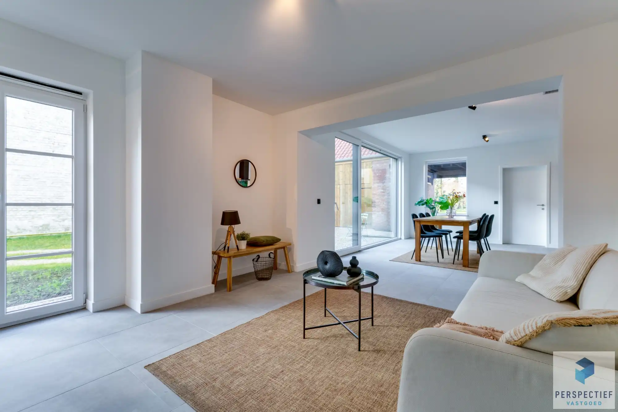 BEZOEKMOMENT ZATERDAG 31/01 VAN 9U TOT 10U30 | Landelijk gelegen hedendaagse 4 slpk woning met bijgegebouw, grote tuin en weide foto 8