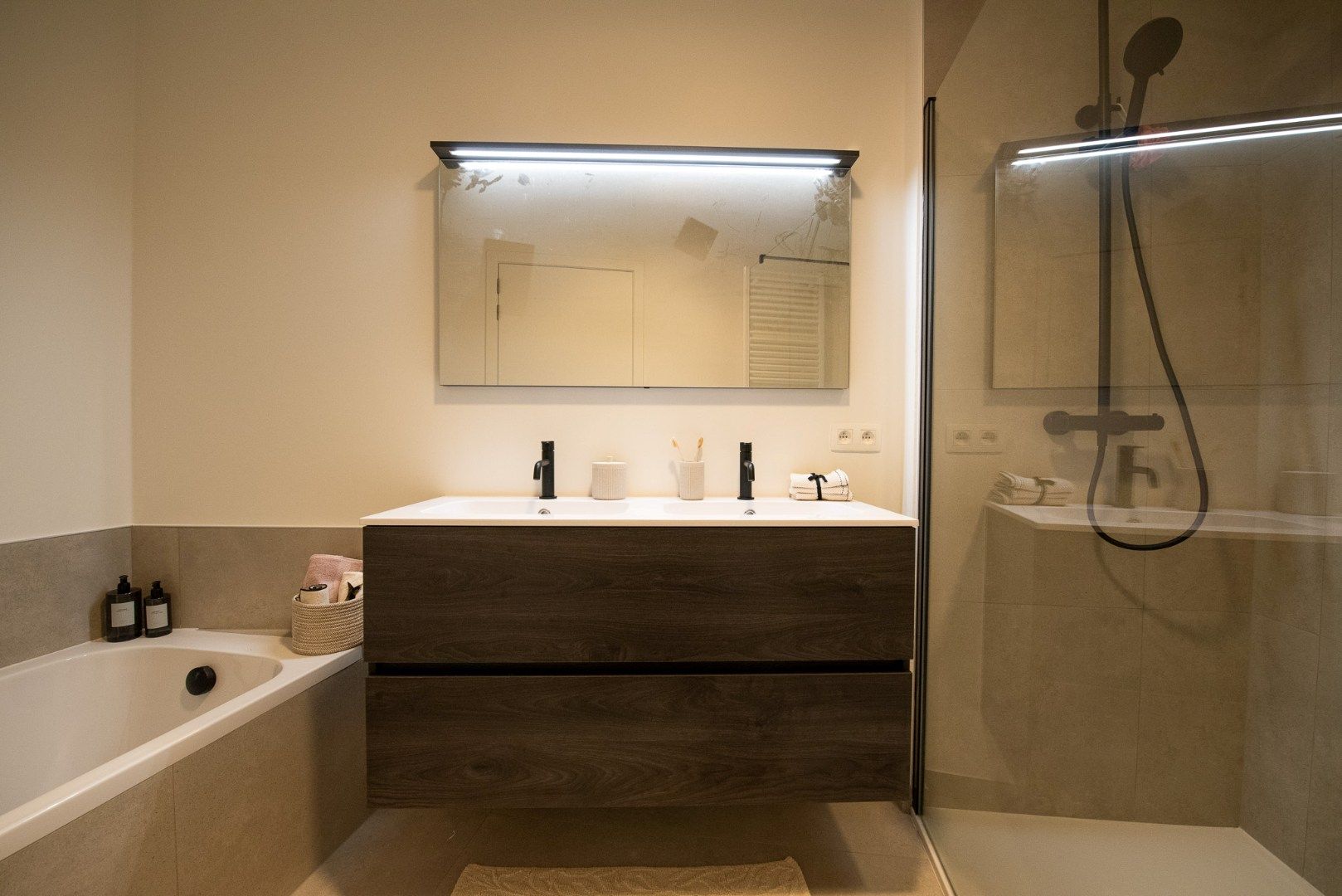 🏡 Nieuwbouwwoning TE KOOP in het centrum van Deerlijk! foto 13
