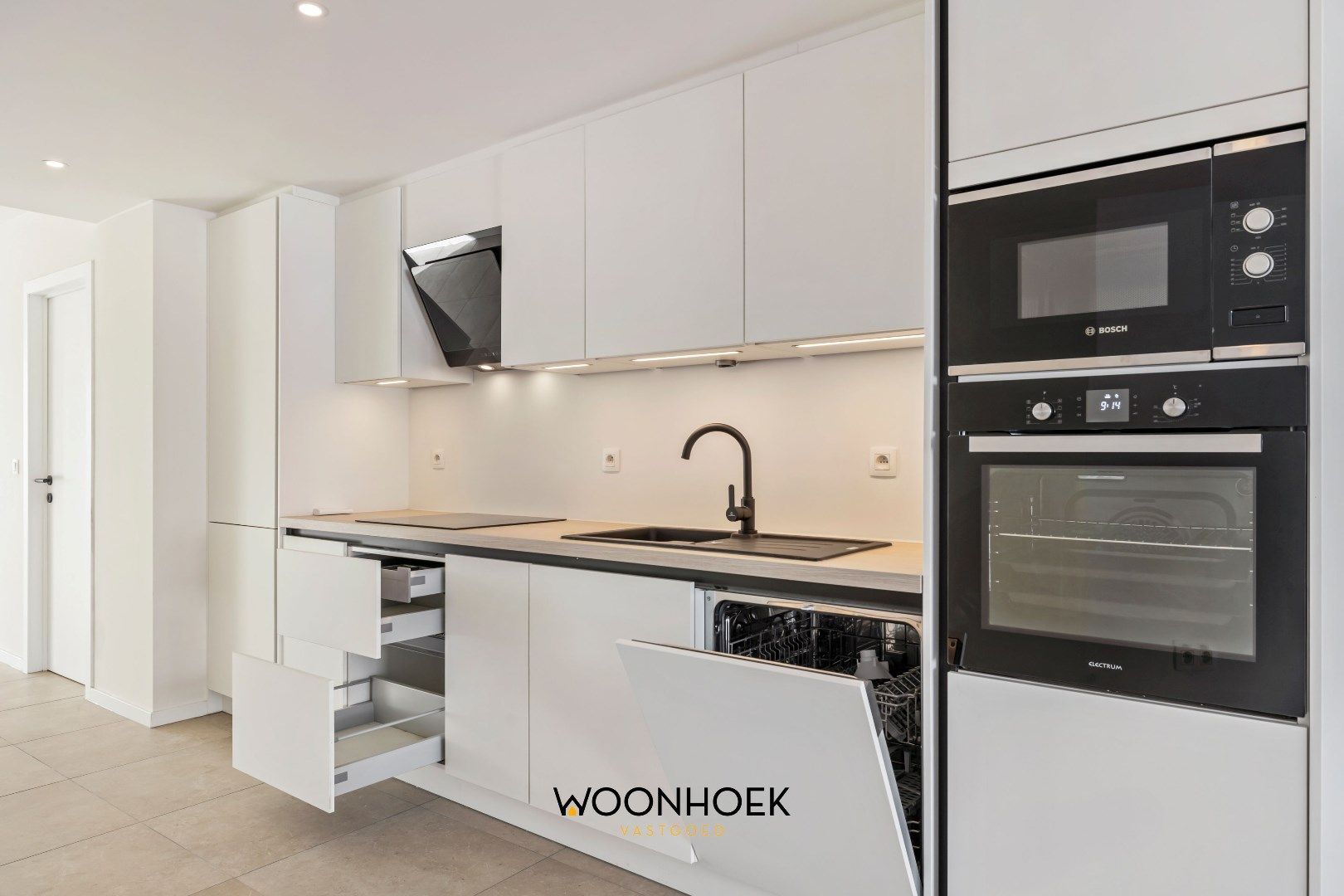 Trendy 3 slpk-woning met 6 zonnepanelen te Lokeren foto 5