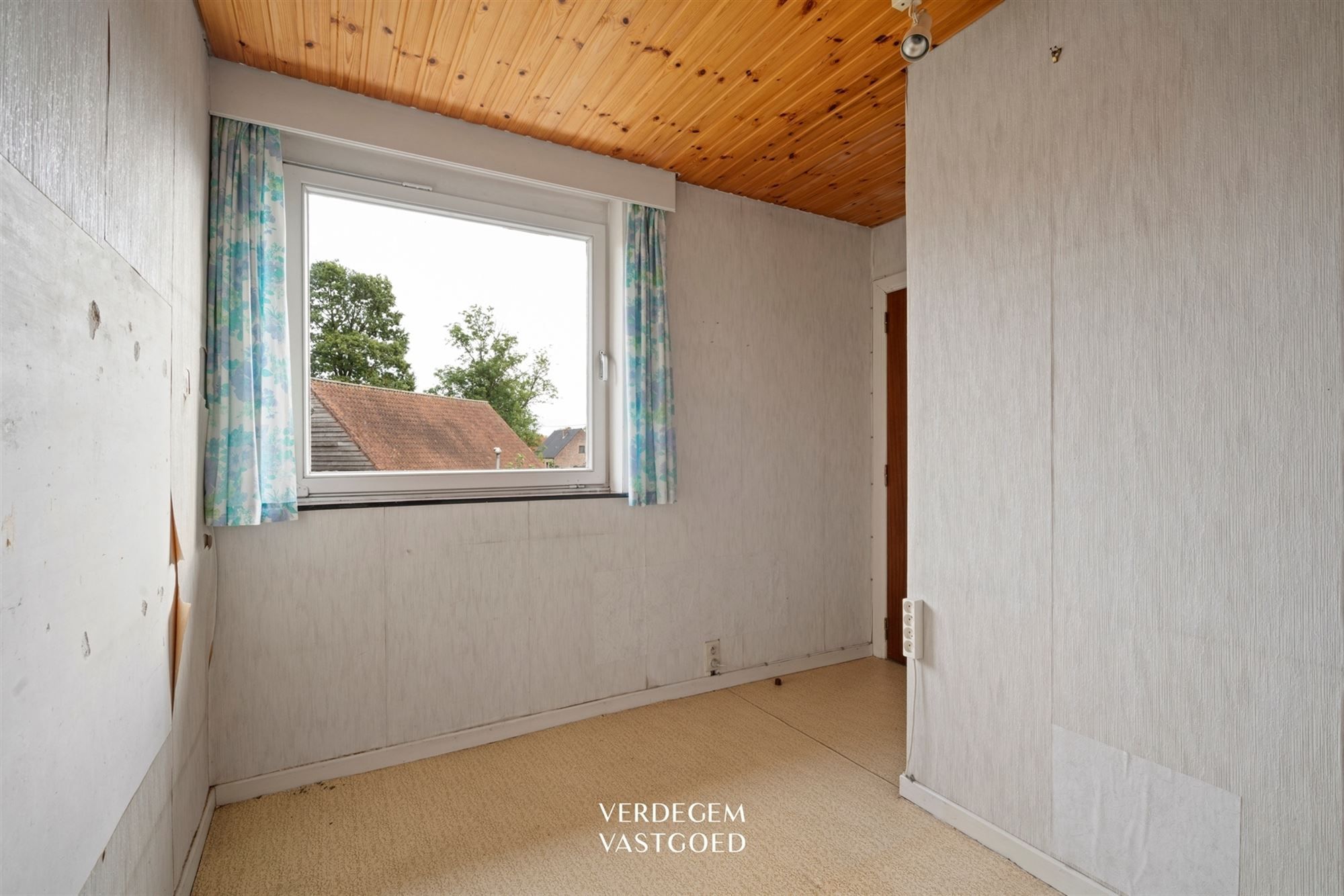 Knusse woning met 4 slaapkamers, grote tuin en atelier/garage van 169m² foto 13