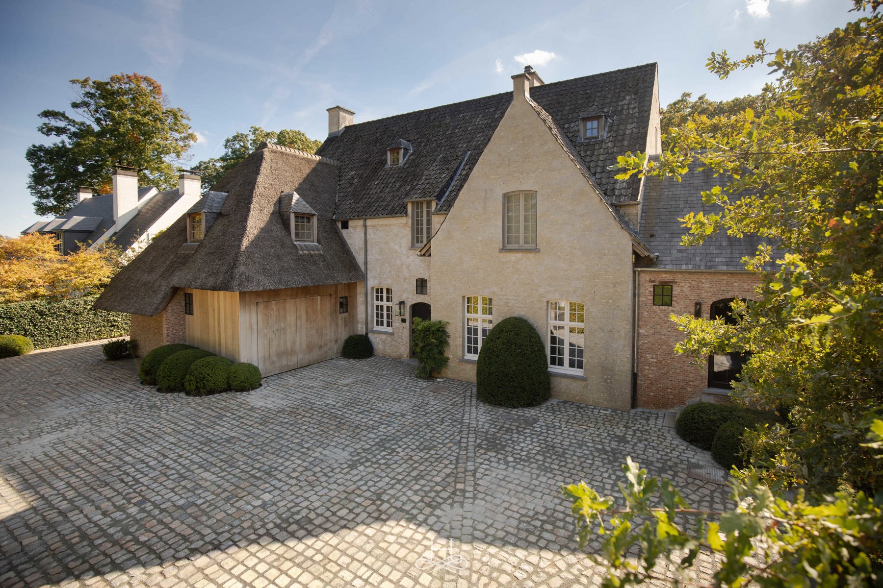 Exclusieve villa tegenover het kasteel La Garenne foto {{pictureIndex}}