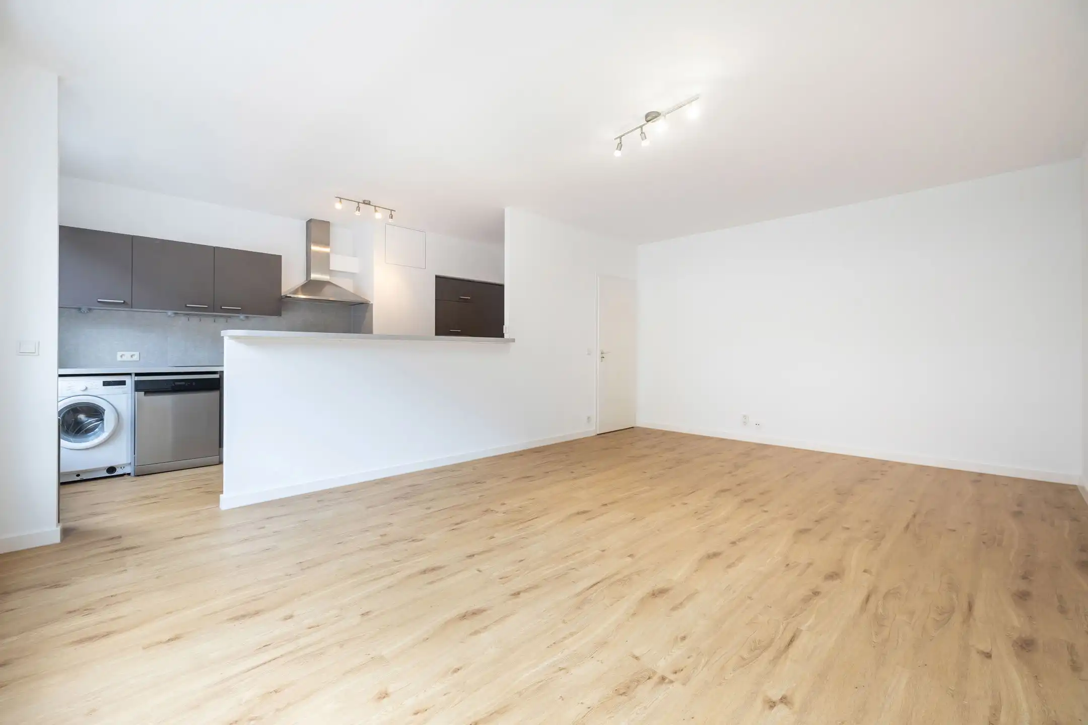 Mooi appartement met 2 slaapkamers foto 2