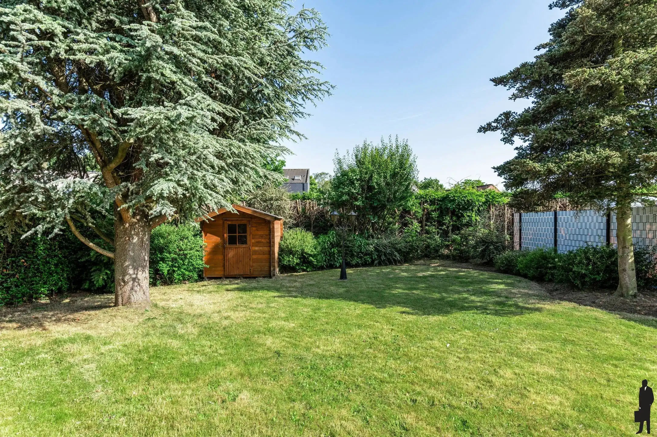 Te renoveren laagbouwwoning met zuid tuin foto 3