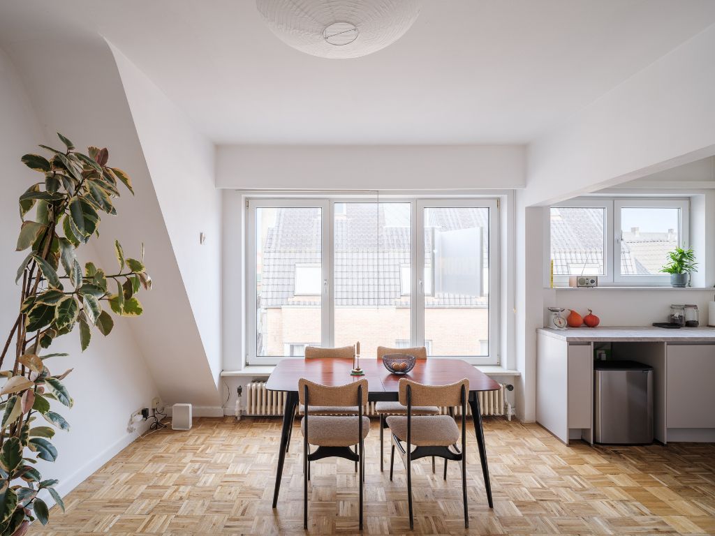 Karaktervol dakappartement met 2 slpk's op een gegeerde centrumlocatie foto 4