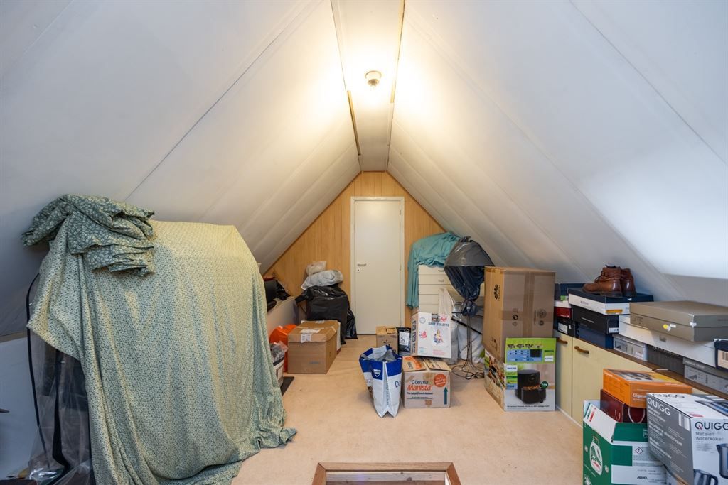 Instapklare gezinswoning met tuin en garage in Zonnebos foto 22