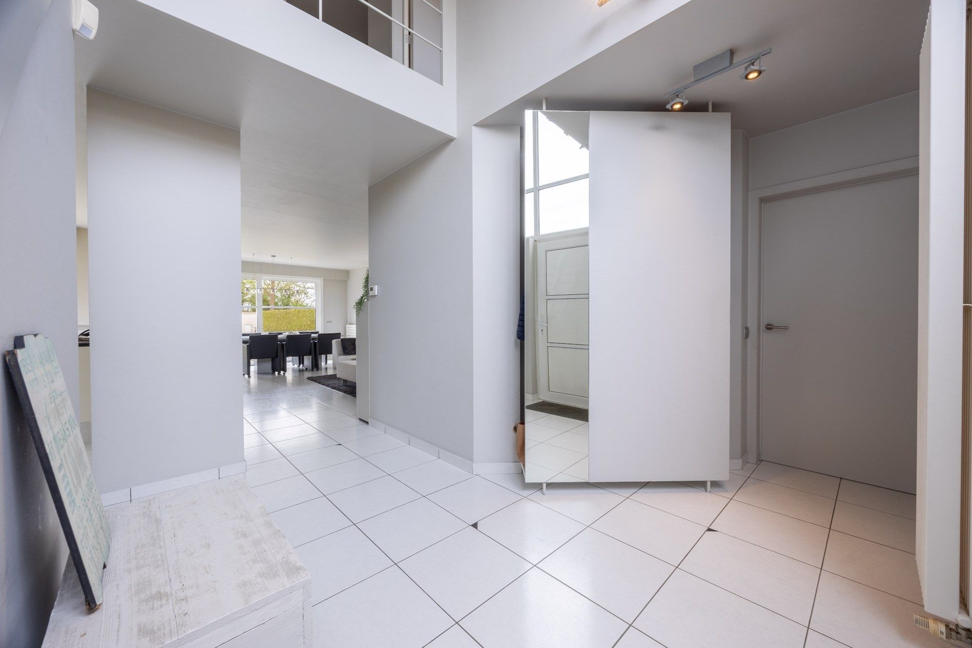 UNIEKE VILLA MET MAGAZIJN VAN 550 M² foto 5