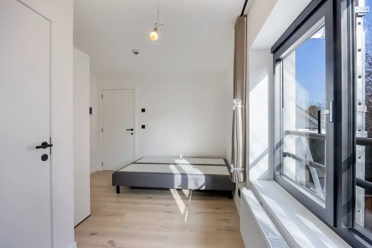 Volledig gerenoveerd en gemeubelde studentenkamer met privé badkamer en tuin - EPC A!  foto 32
