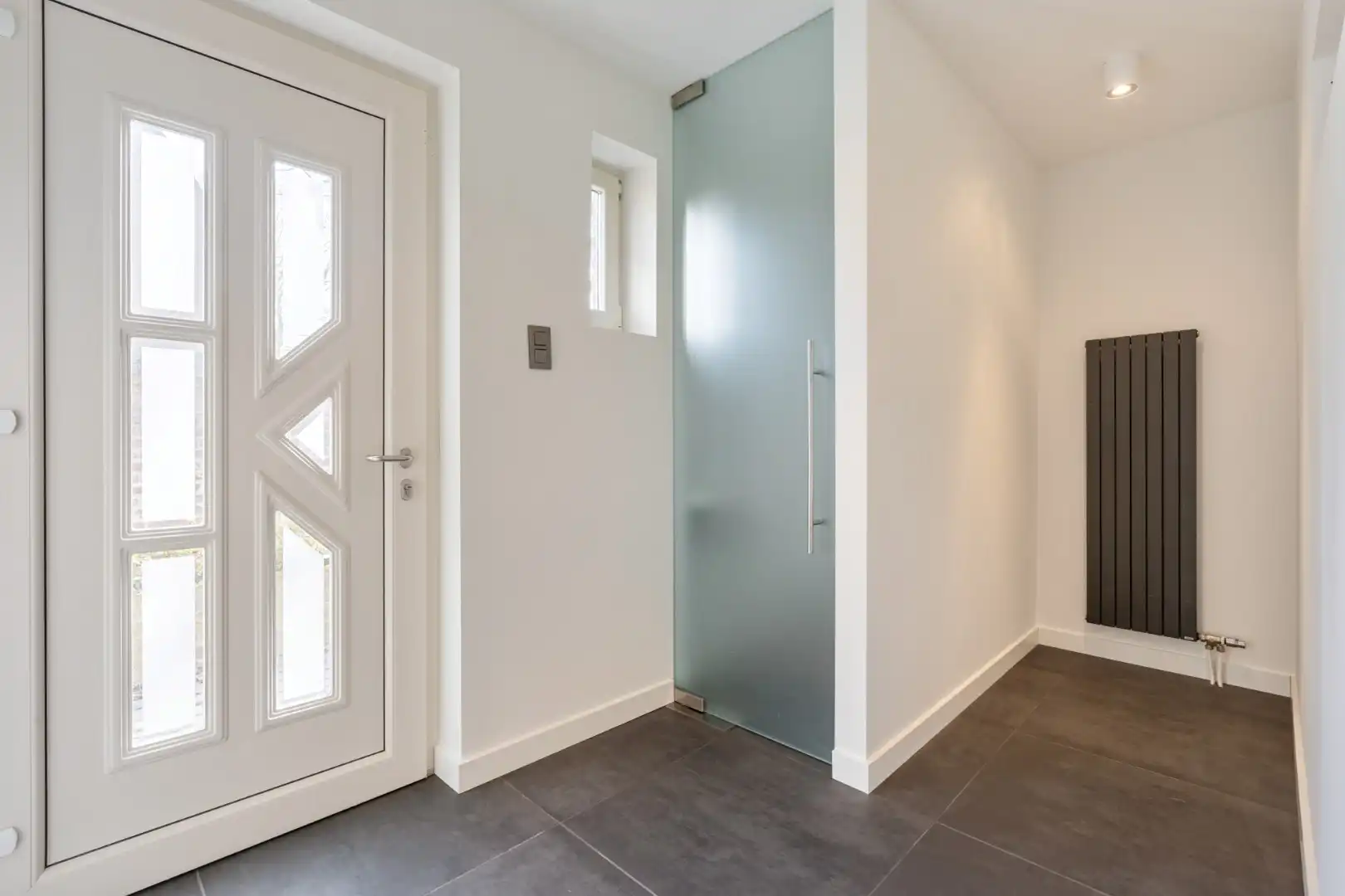 Gezellige, instapklare stadswoning in het centrum van Maaseik grenzend aan de groene wal!  foto 6