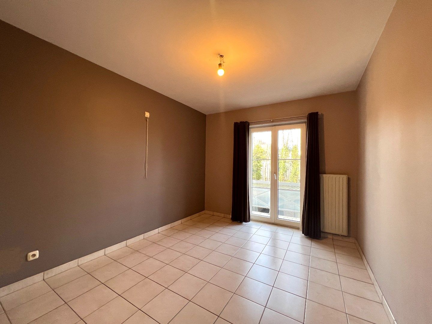 Ruim gelijkvloers appartement te koop te Harelbeke. foto 8