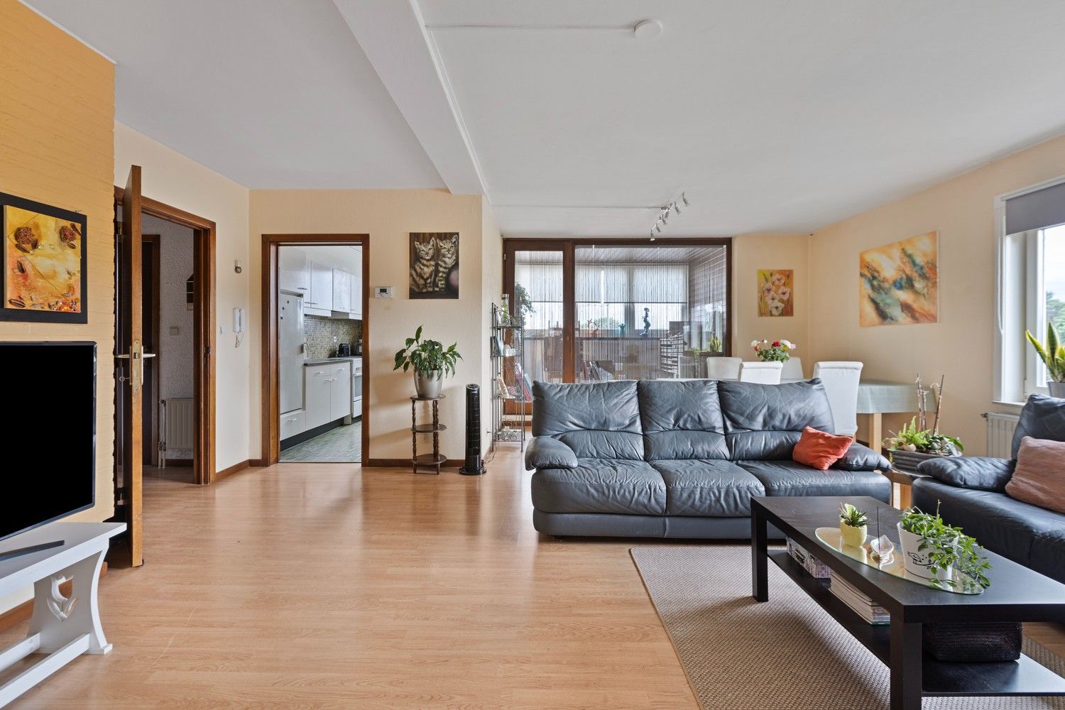 Instapklaar en ruim appartement met drie slaapkamers op een strategische locatie in Lanaken foto 8