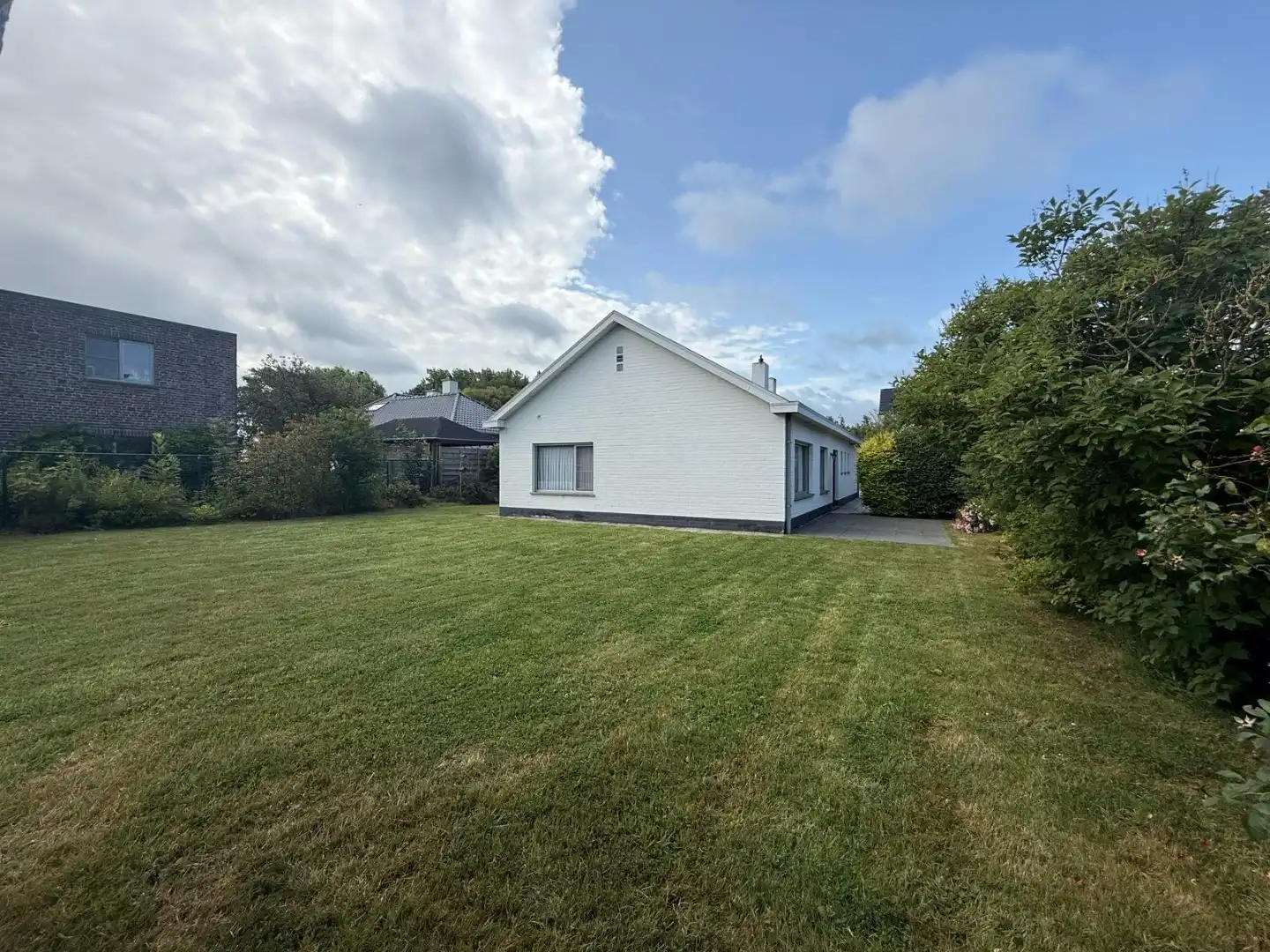 TE RENOVEREN BUNGALOW IN GEGEERDE WOONWIJK foto 16