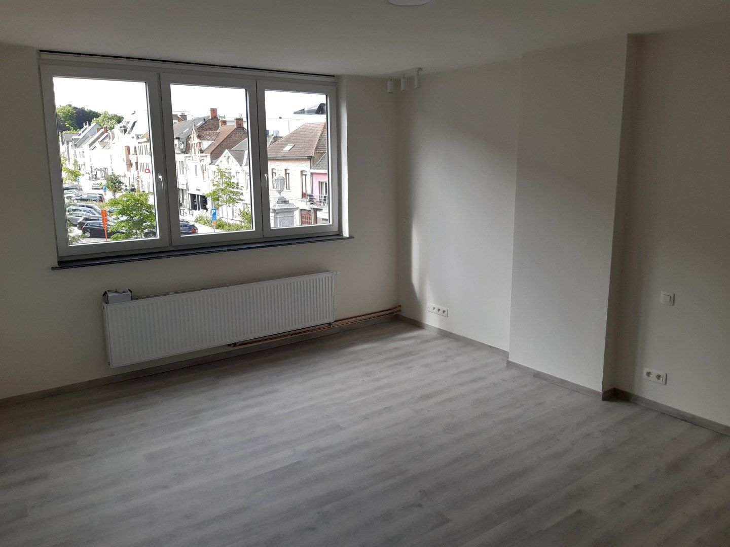 Exceptioneel wonen met zicht op de Gaverse Markt.  foto 13