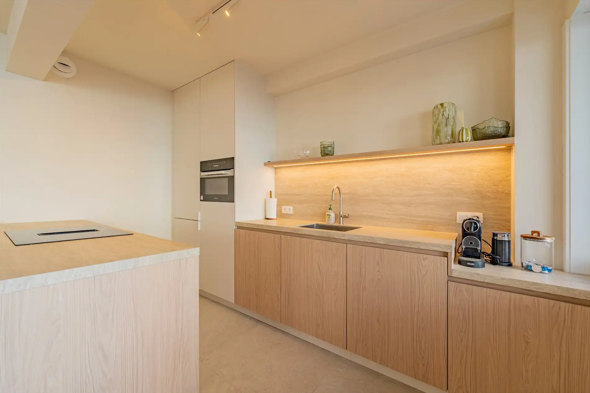 Gerenoveerd appartement met 3 slaapkamers te Knokke foto 4